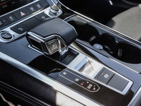 Certified 2023 Audi Q8 Premium Plus w/ Premium Plus Package image 13