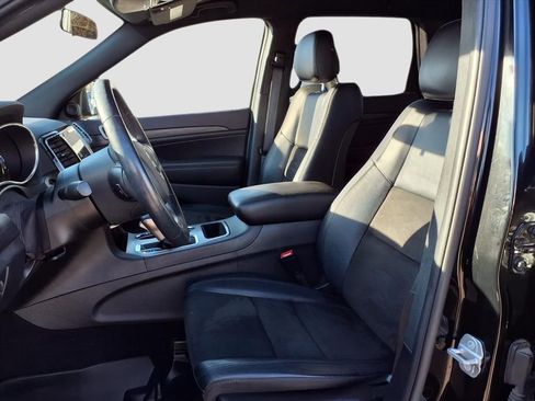 Used 2021 Jeep Grand Cherokee Laredo X image 29