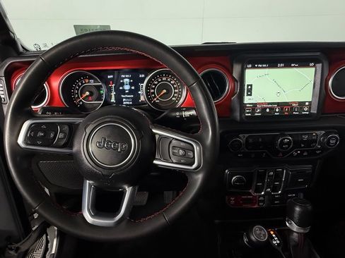 Used 2023 Jeep Gladiator Rubicon w/ LED Lighting Group AWD/4WD image 37
