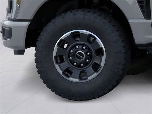 New 2026 Ford F250 Platinum w/ Tremor Off-Road Package image 19