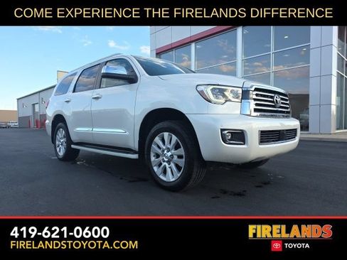 Used 2020 Toyota Sequoia Platinum AWD/4WD image 1