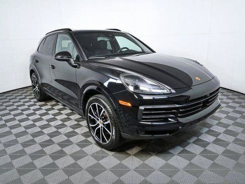 Certified 2023 Porsche Cayenne AWD/4WD image 25