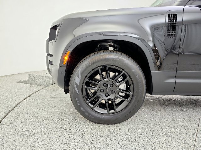 New 2026 Land Rover Defender 110 S AWD/4WD image 28