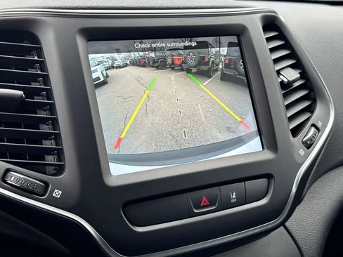 Used 2022 Jeep Cherokee Latitude Lux image 27