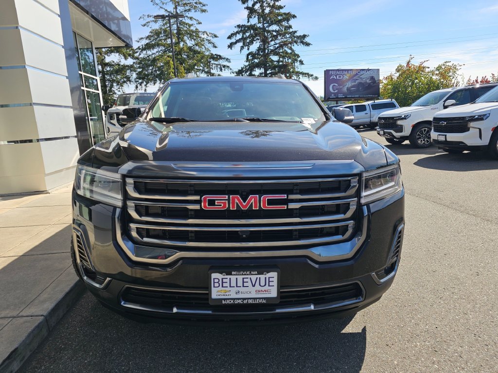 Used 2023 GMC Acadia AT4 w/ Technology Package AWD/4WD image 2