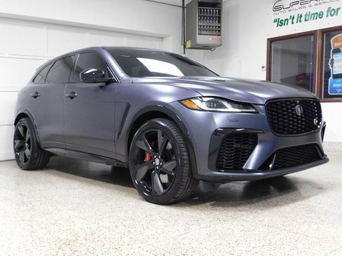 Used 2024 Jaguar F-PACE SVR AWD/4WD image 3