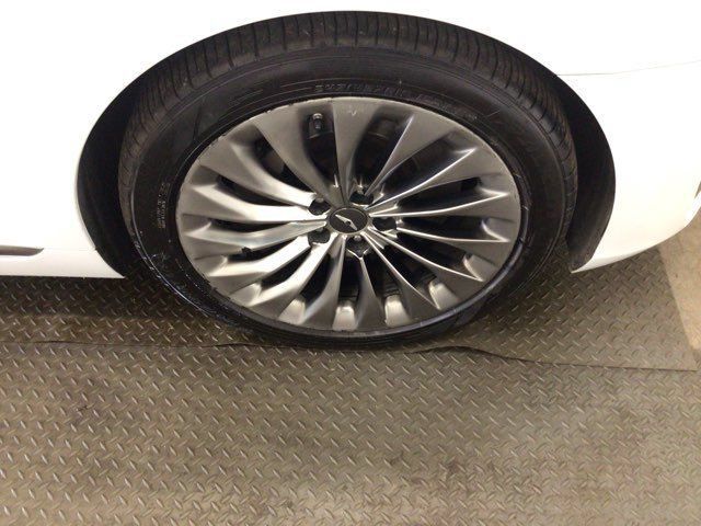 Used 2017 Genesis G90 3.3T Premium RWD image 28