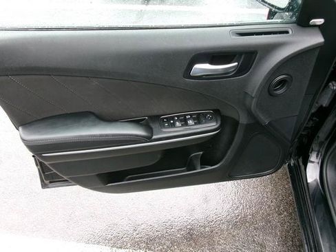 Used 2023 Dodge Charger SXT RWD image 7