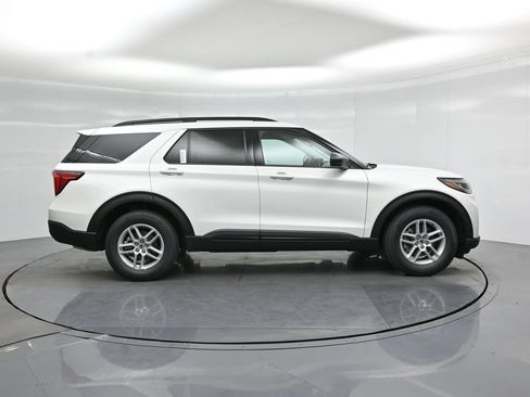 New 2026 Ford Explorer Active RWD image 23