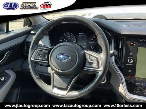 Used 2024 Subaru Outback Premium AWD/4WD image 17