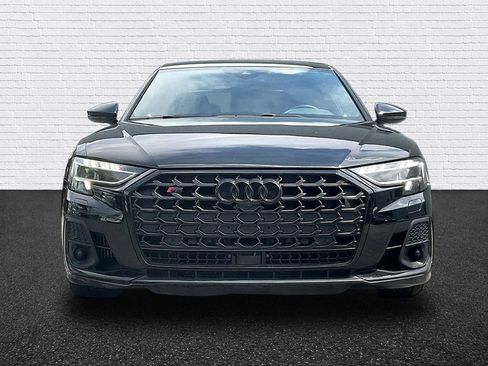 Used 2022 Audi S8 w/ S8 Executive Package AWD/4WD image 2