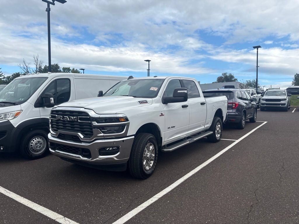 Used 2025 RAM 2500 Big Horn AWD/4WD image 5