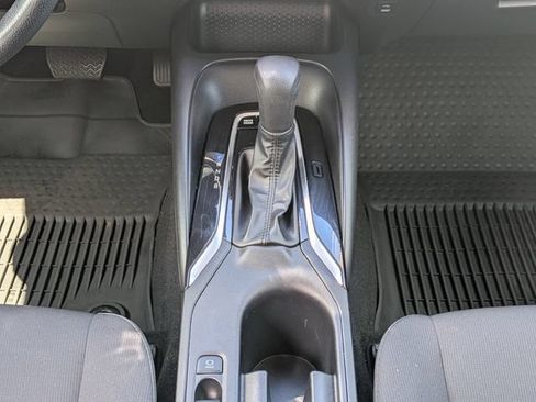 Used 2023 Toyota Corolla LE w/ LE Convenience Package FWD image 19