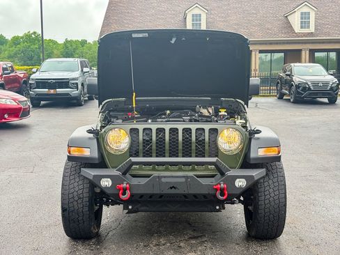 Used 2022 Jeep Gladiator Sport w/ Trailer Tow Package AWD/4WD image 32