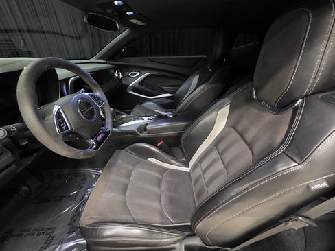 Used 2022 Chevrolet Camaro SS RWD image 18