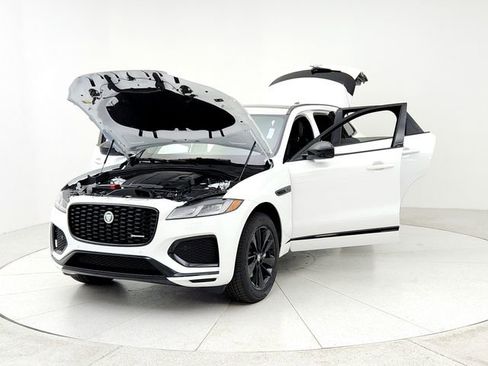 Certified 2025 Jaguar F-PACE R-Dynamic S image 9