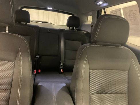 Used 2024 GMC Terrain SLE AWD/4WD image 29