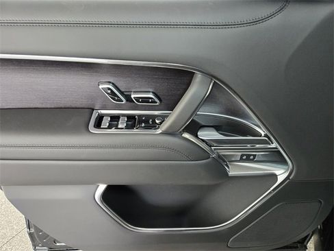 New 2026 Land Rover Range Rover Long Wheelbase SE image 20