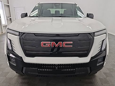 New 2026 GMC Sierra EV Elevation image 3