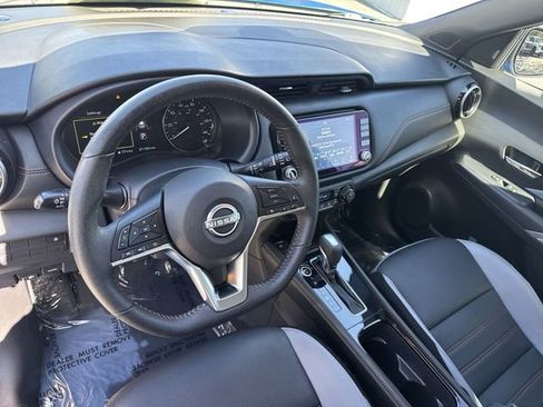 Used 2023 Nissan Kicks SR w/ SR Premium Package image 15