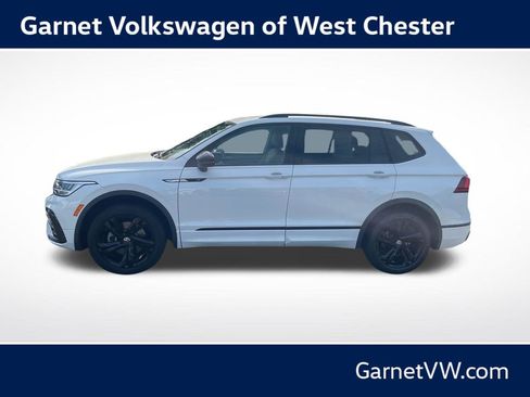 Certified 2024 Volkswagen Tiguan SE R-Line AWD/4WD image 2