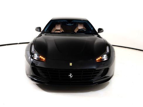 Certified 2018 Ferrari GTC4Lusso AWD/4WD image 9