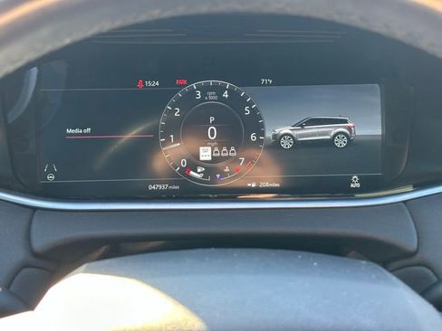 Used 2020 Land Rover Range Rover Evoque SE image 15