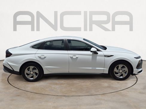 Used 2025 Hyundai Sonata SE FWD image 11