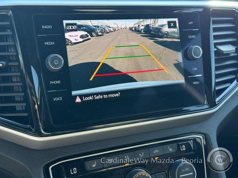 Used 2023 Volkswagen Atlas Cross Sport SE image 24