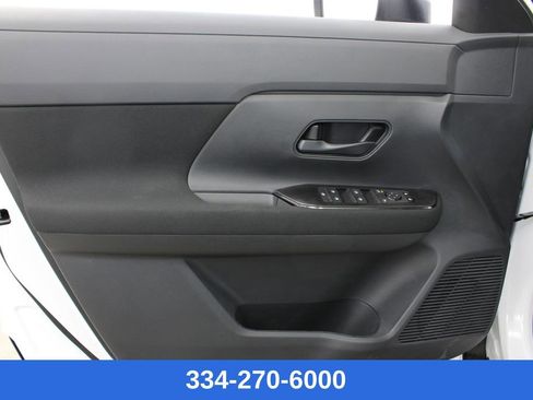 New 2026 Nissan Kicks S image 14