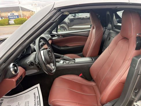 Used 2019 MAZDA MX-5 Miata RF Grand Touring image 29