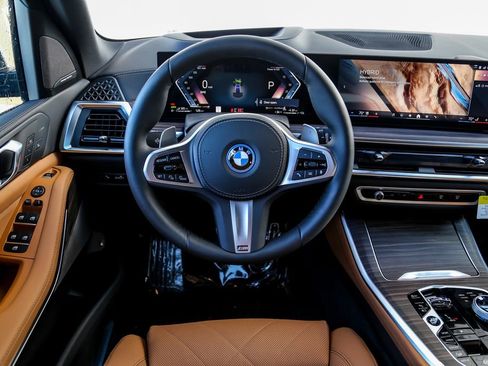 New 2026 BMW X5 xDrive50e w/ Executive Package image 11