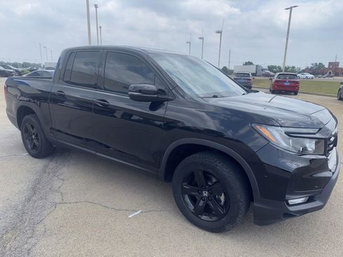 Used 2023 Honda Ridgeline Black Edition image 3