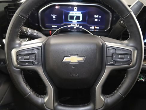 Used 2024 Chevrolet Silverado 1500 LT AWD/4WD image 34