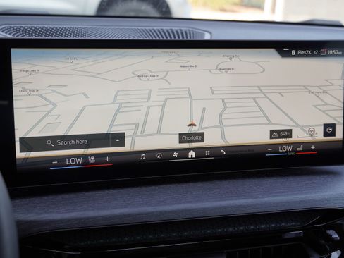 Certified 2025 BMW 330i Sedan RWD image 26