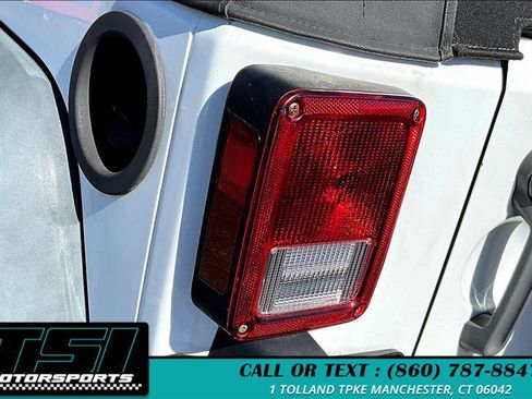 Used 2015 Jeep Wrangler Unlimited Sport w/ Quick Order Package 24S AWD/4WD image 31