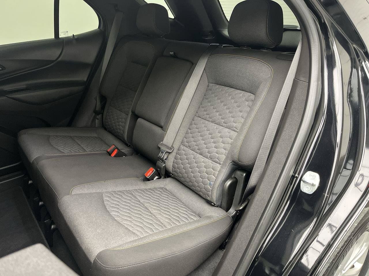 Used 2021 Chevrolet Equinox LT AWD/4WD image 10