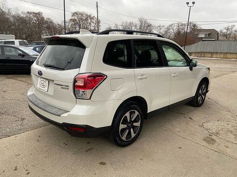 Used 2017 Subaru Forester 2.5i Premium w/ All-Weather Package image 7