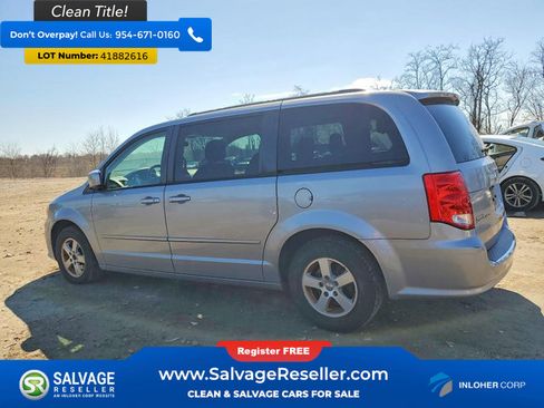 Used 2013 Dodge Grand Caravan SXT image 3