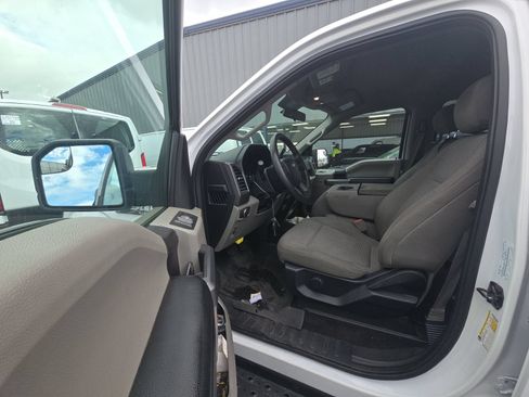 Used 2018 Ford F150 XLT RWD image 8