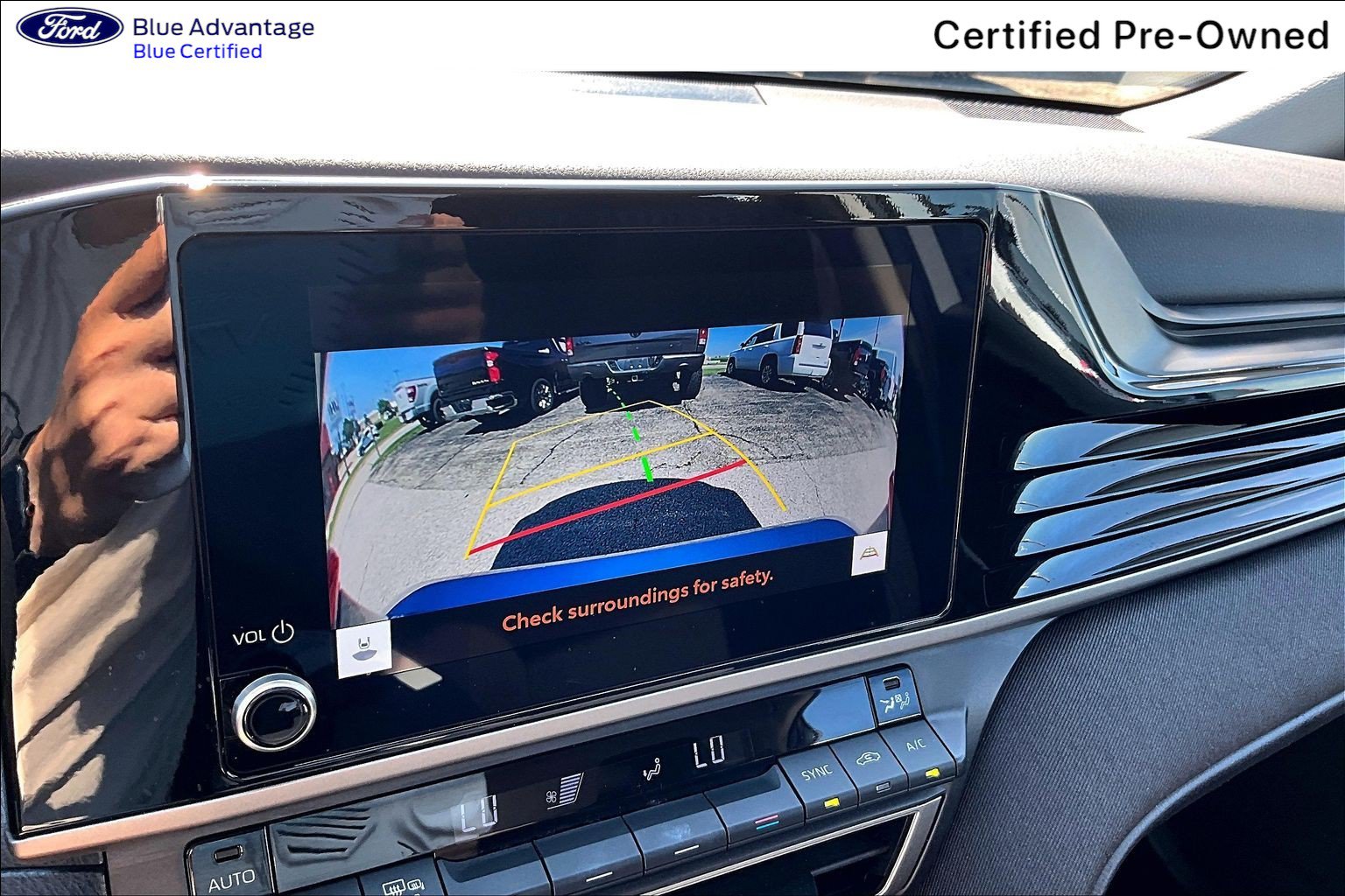 Used 2025 Toyota Camry LE FWD image 29