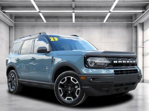 Used 2023 Ford Bronco Sport Outer Banks w/ Tech Package image 1