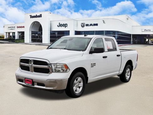 Used 2023 RAM 1500 Classic SLT w/ Electronics Group AWD/4WD image 3