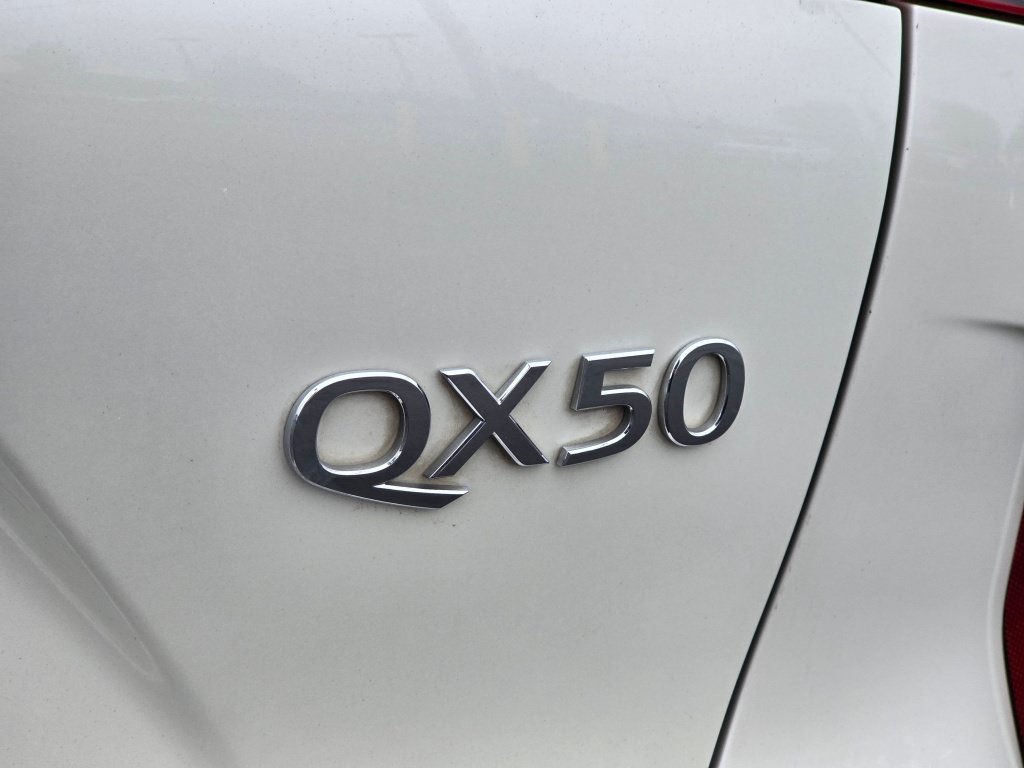 Used 2021 INFINITI QX50 Essential w/ Convenience Package AWD/4WD image 31