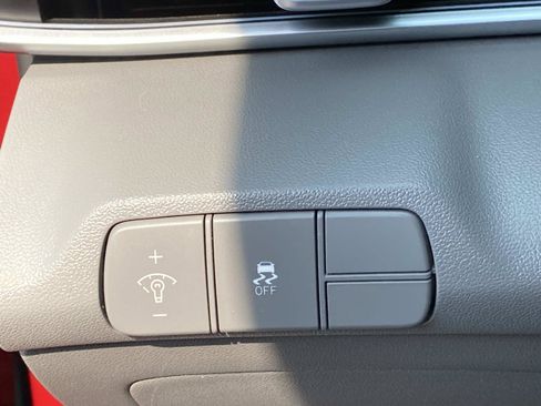 Used 2024 Hyundai Elantra SEL FWD image 18