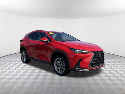 Used 2025 Lexus NX 350h AWD w/ Premium Package image 4
