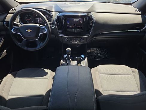 Certified 2023 Chevrolet Traverse LT FWD image 11