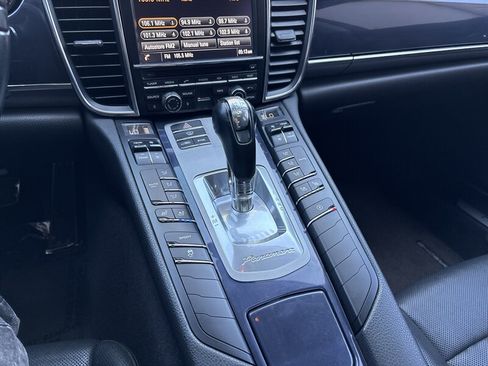 Used 2014 Porsche Panamera 4 AWD/4WD image 43