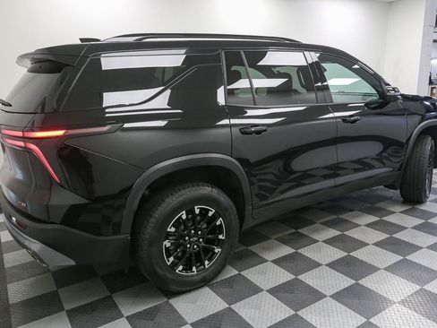 Used 2024 Chevrolet Traverse Z71 AWD/4WD image 8