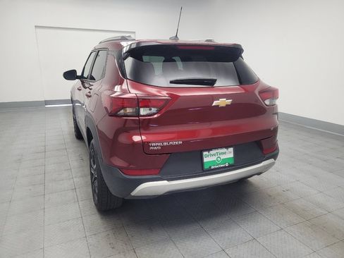 Used 2025 Chevrolet TrailBlazer LT AWD/4WD image 6
